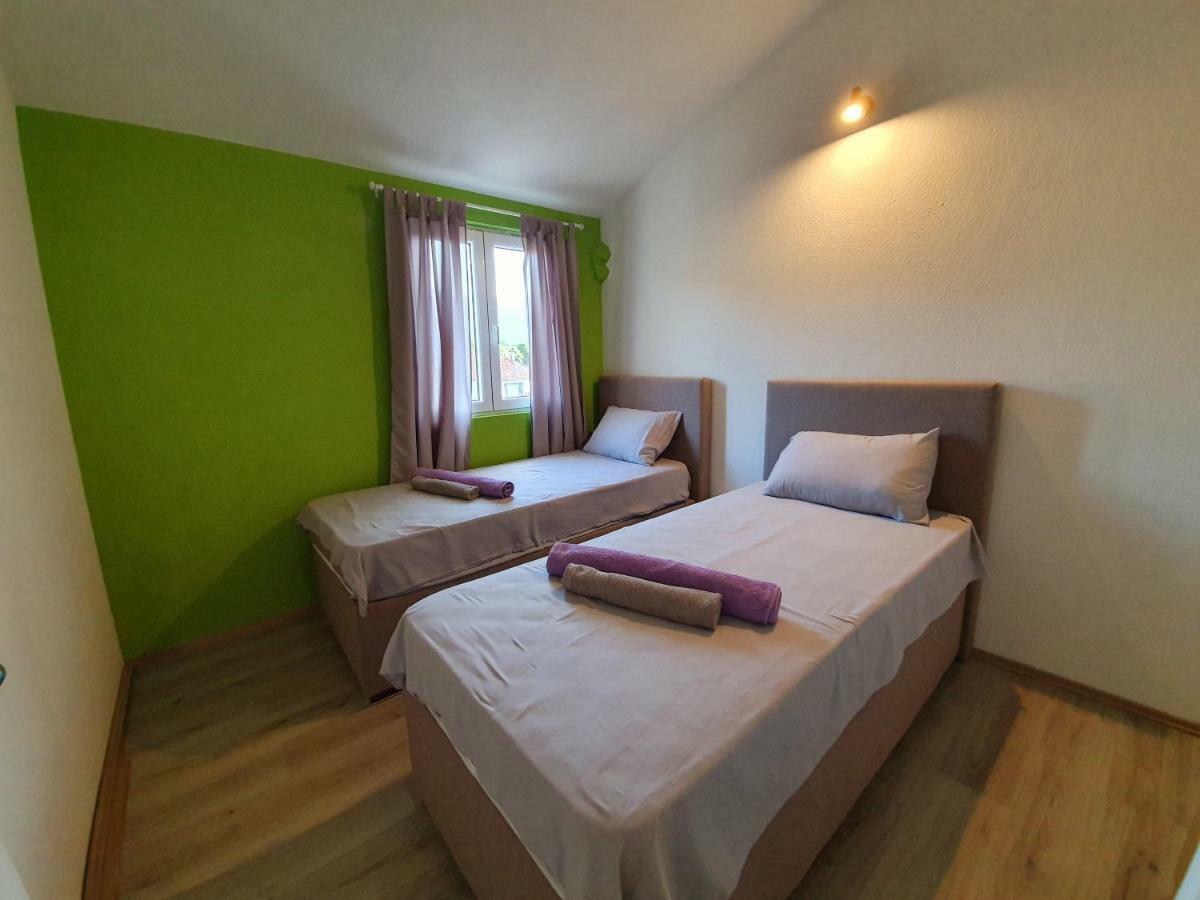 וירפזאר Apartments Kingfisher מראה חיצוני תמונה