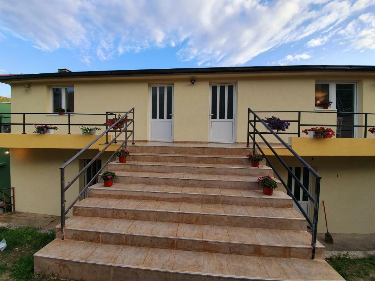 וירפזאר Apartments Kingfisher מראה חיצוני תמונה