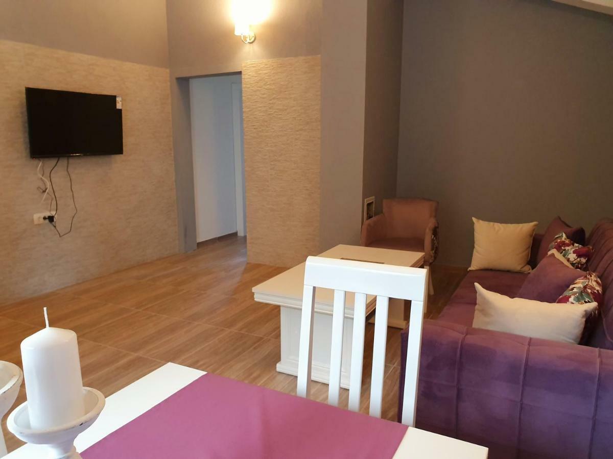 וירפזאר Apartments Kingfisher מראה חיצוני תמונה