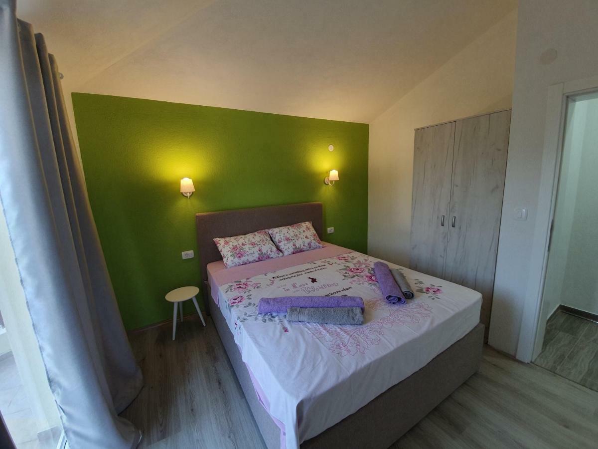 וירפזאר Apartments Kingfisher מראה חיצוני תמונה