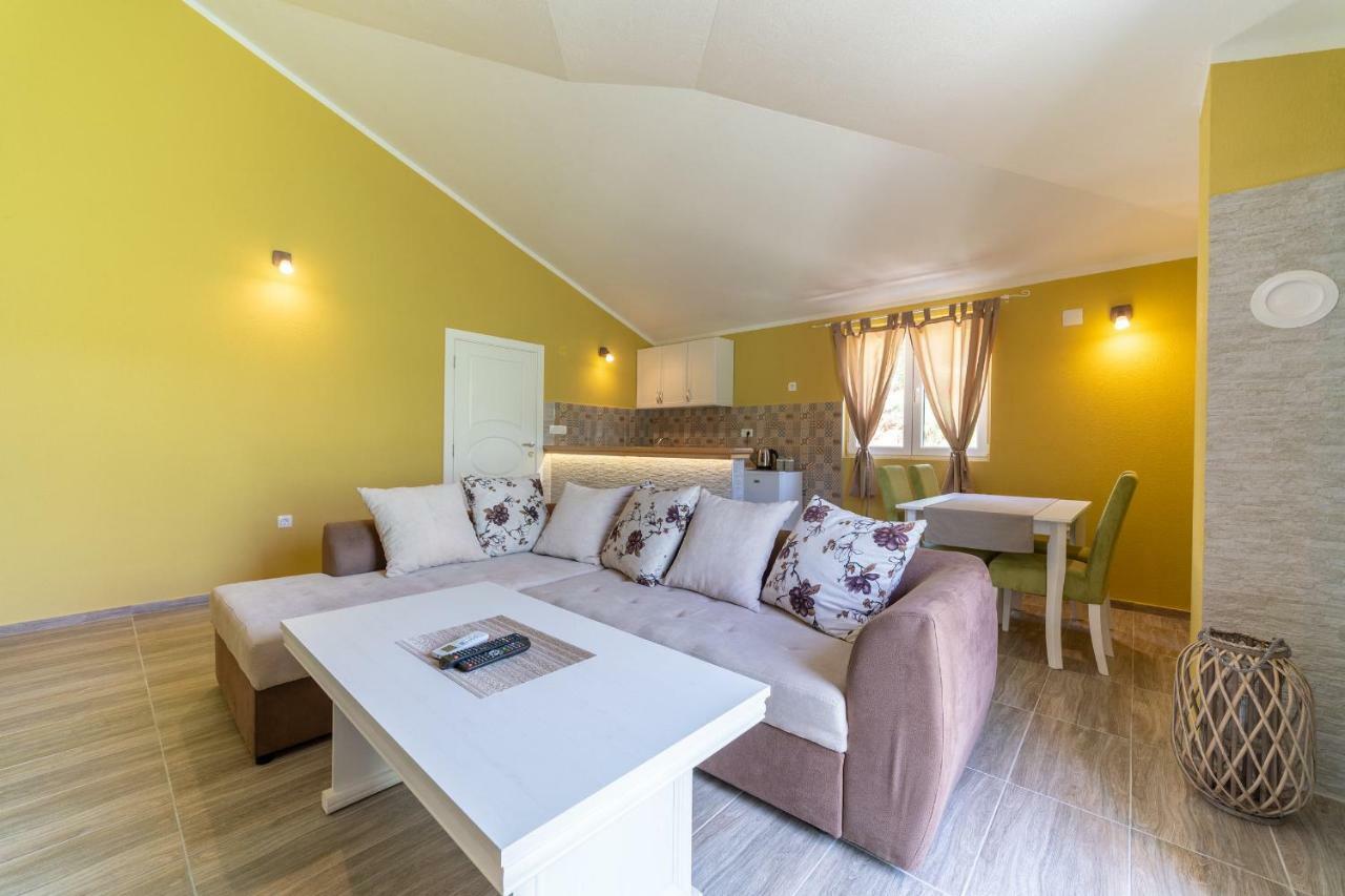 וירפזאר Apartments Kingfisher מראה חיצוני תמונה