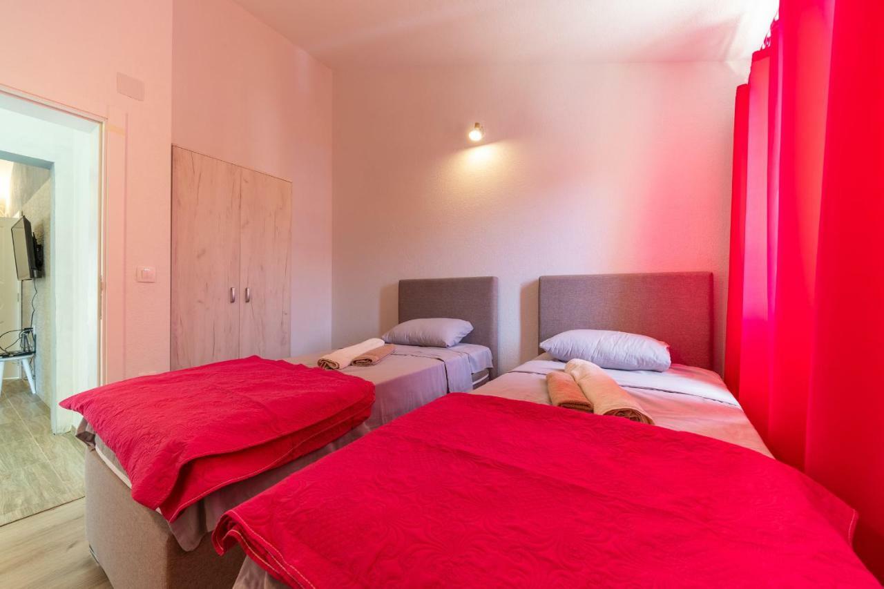 וירפזאר Apartments Kingfisher מראה חיצוני תמונה